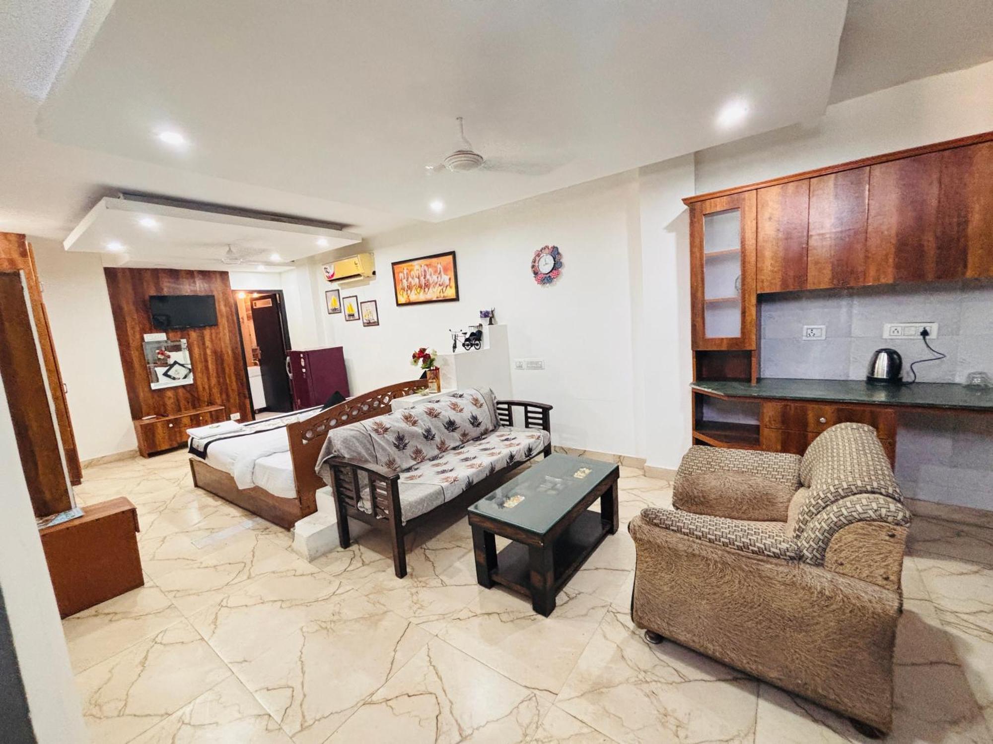 Hauz Khas Villa New Delhi Exterior photo