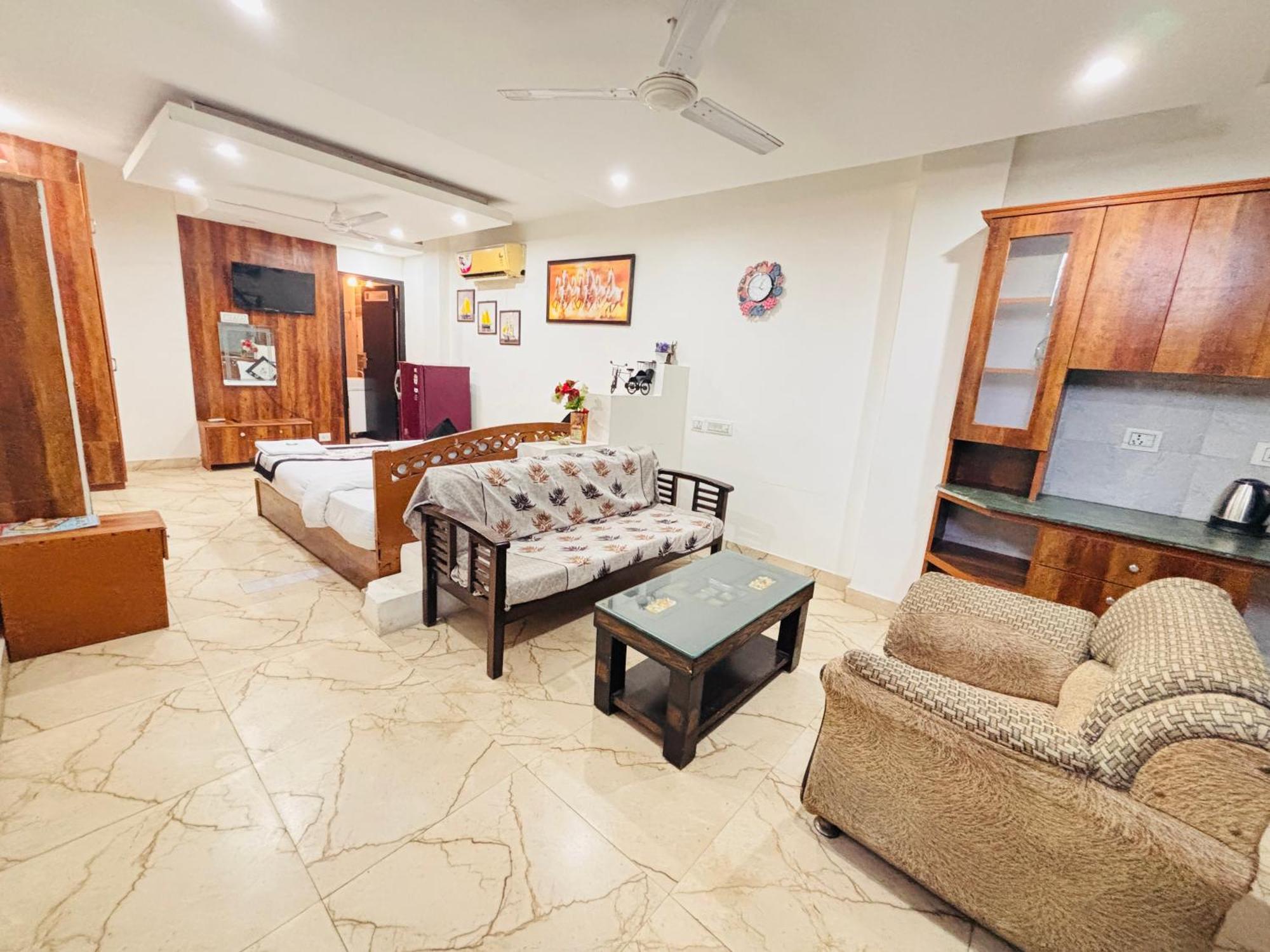 Hauz Khas Villa New Delhi Exterior photo