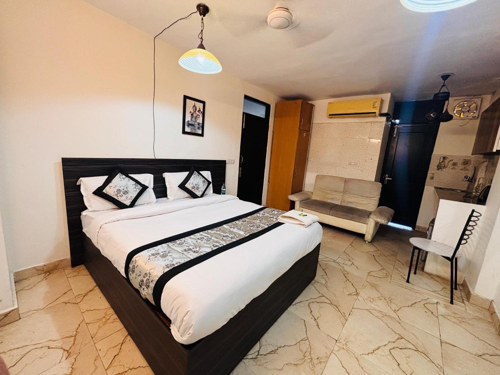 Hauz Khas Villa New Delhi Exterior photo