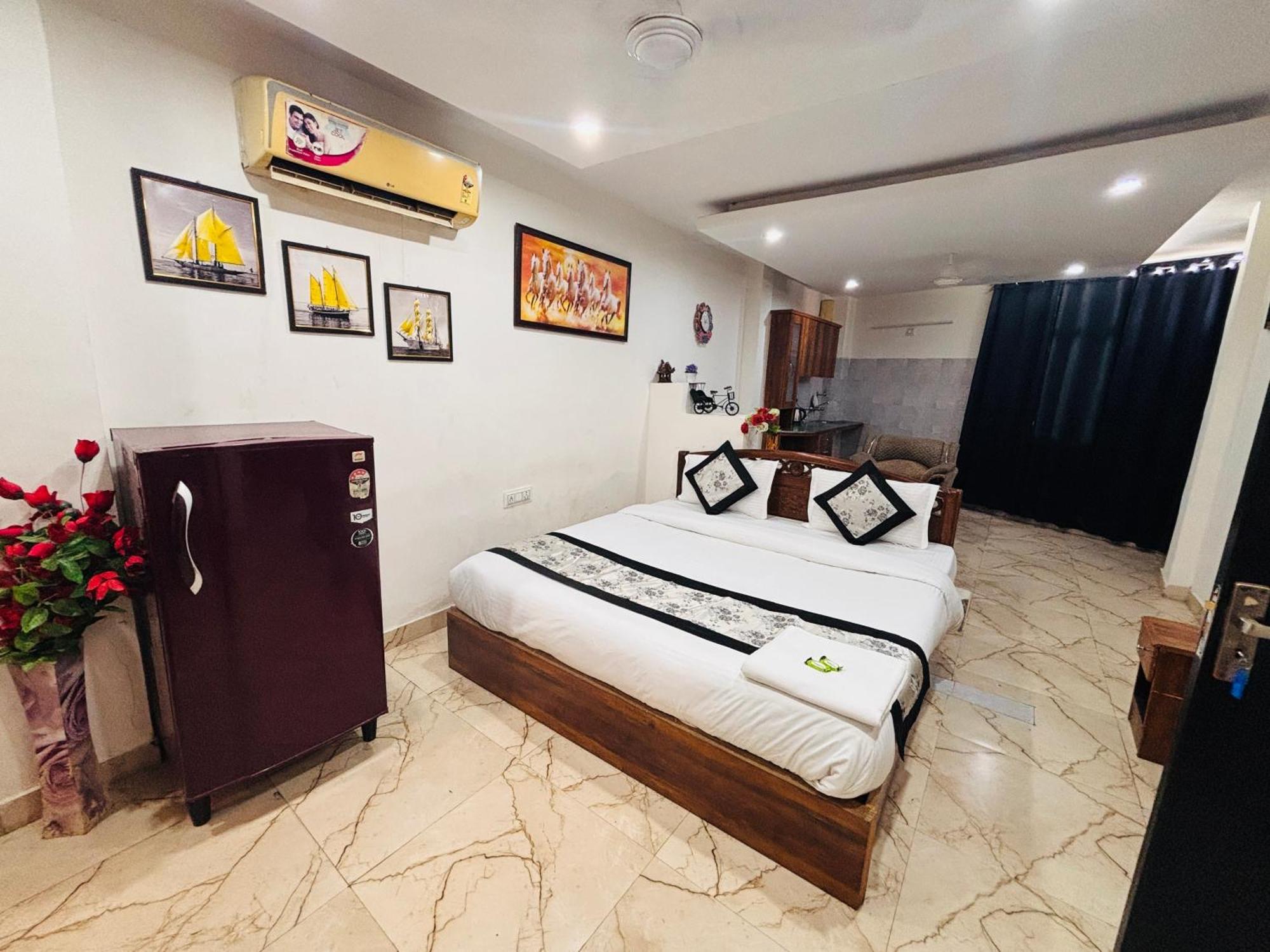 Hauz Khas Villa New Delhi Exterior photo