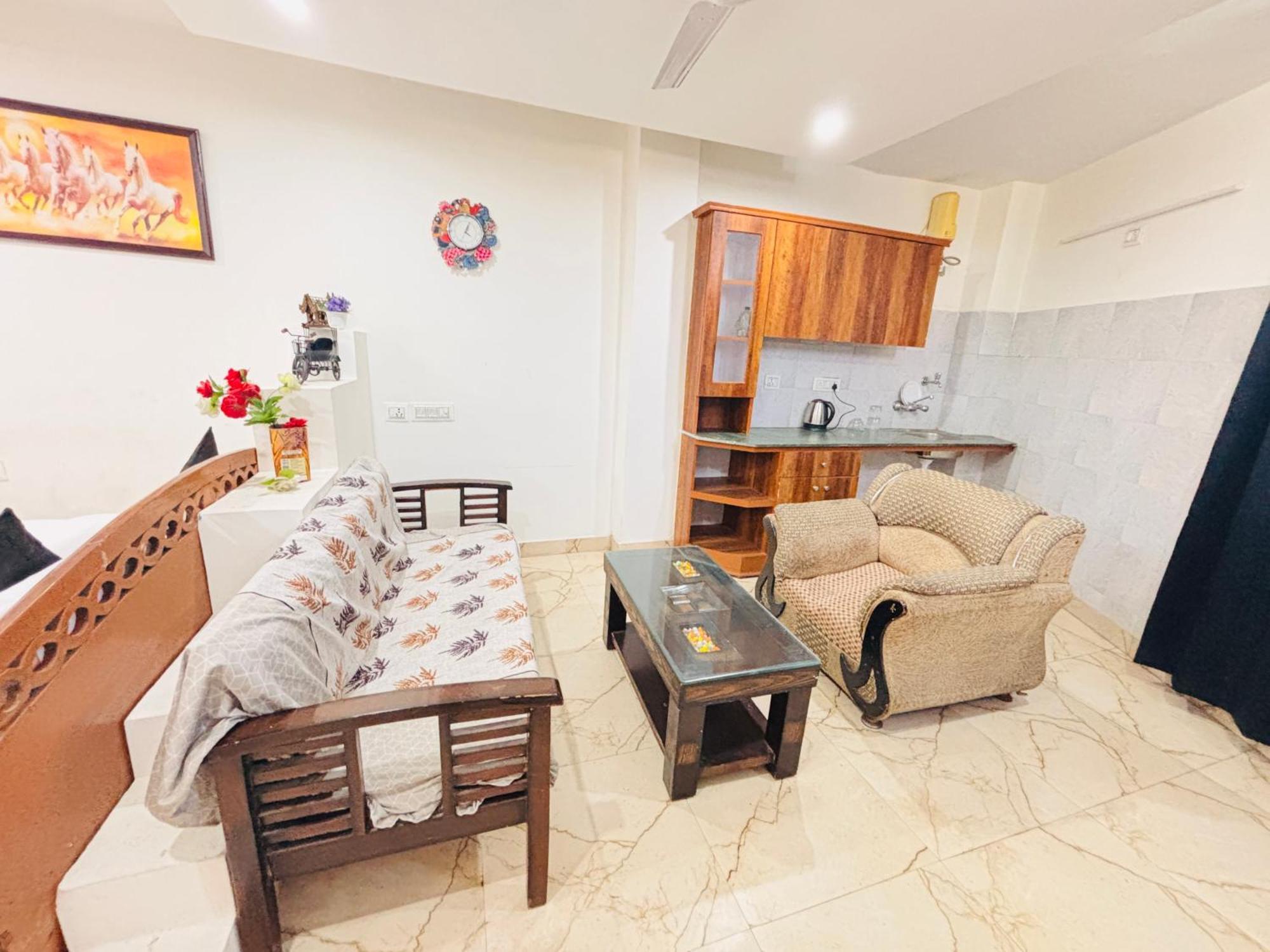 Hauz Khas Villa New Delhi Exterior photo