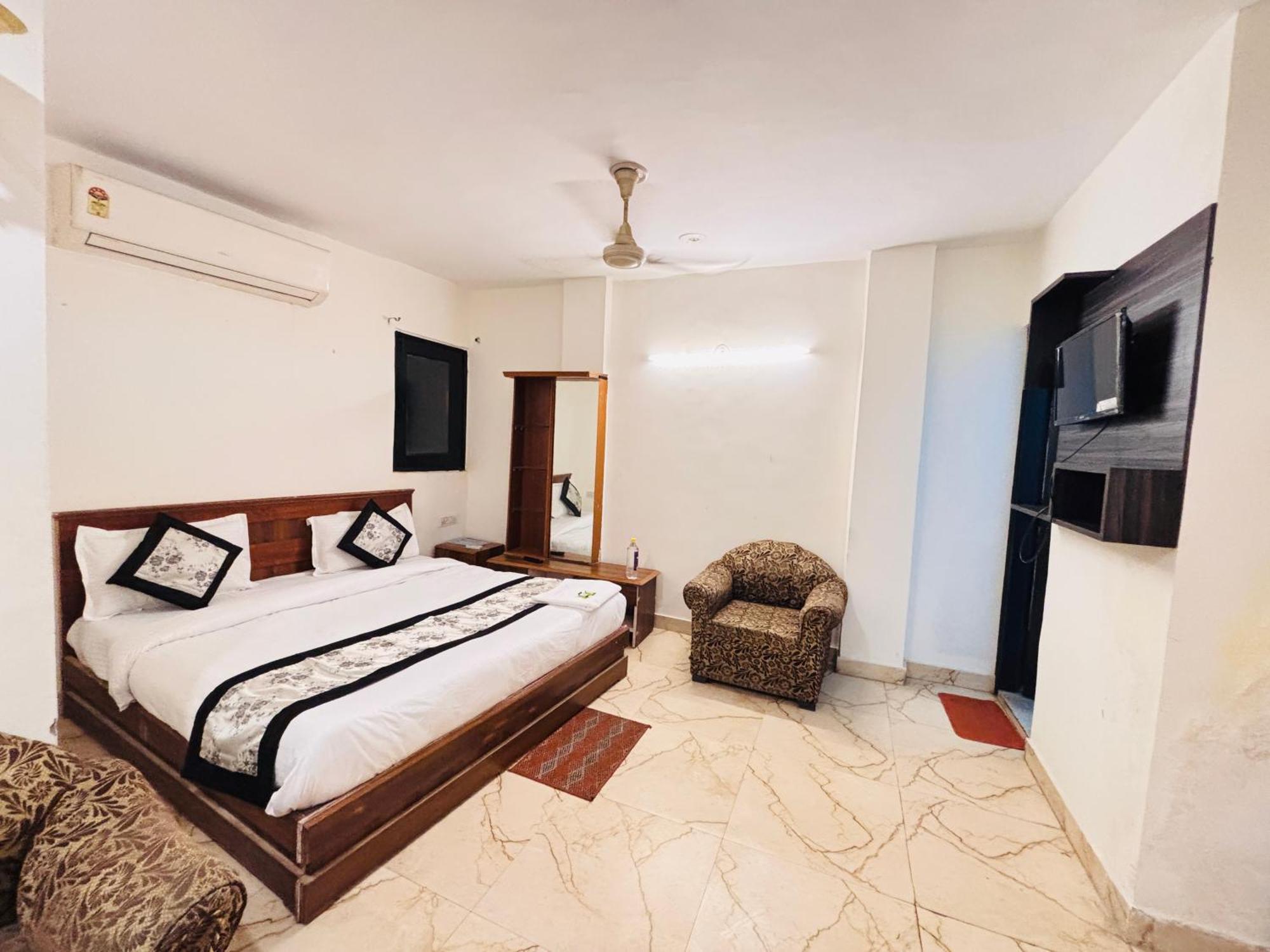 Hauz Khas Villa New Delhi Exterior photo